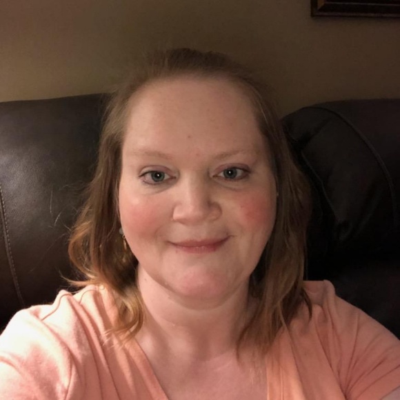 Meet your Posher, Kelly - Picture 2 of 2